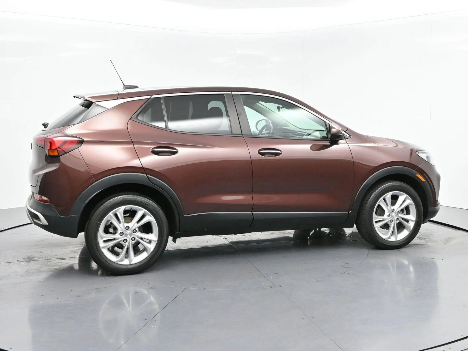 Used 2023 Rosewood Metallic Buick Preferred image 8