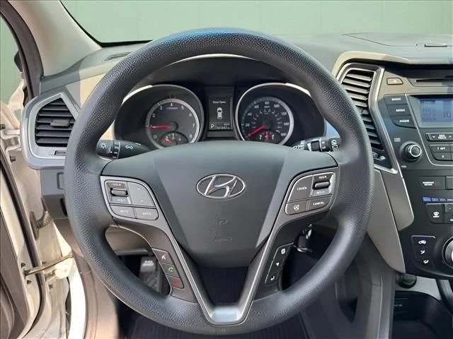 Used 2016 White Hyundai 2.4 Base image 20