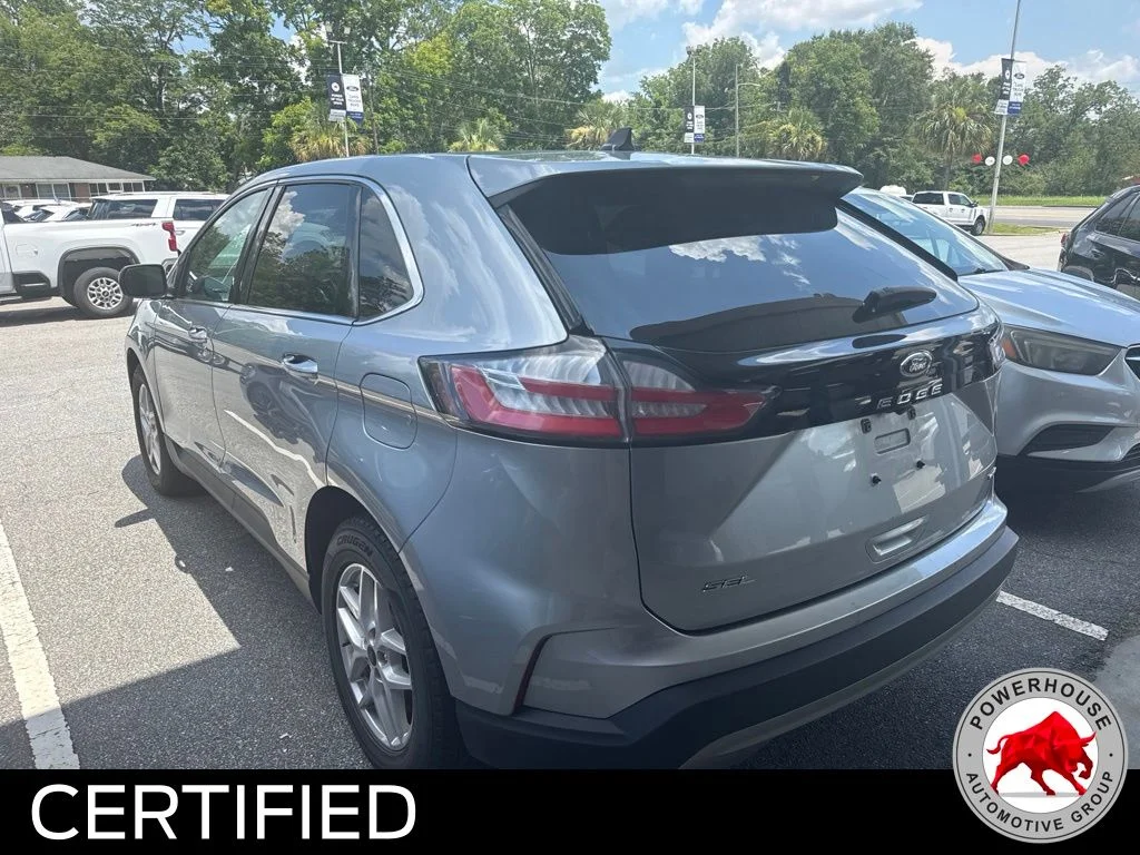Used 2024 Silver Ford SEL image 3