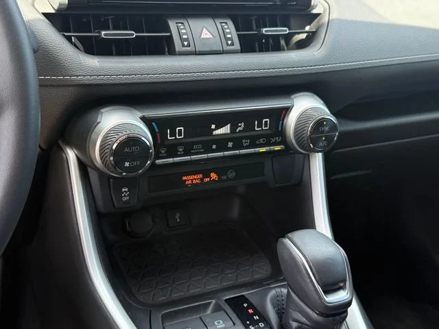 Certified Used 2021 BLUEPRINT Toyota XLE Premium image 23