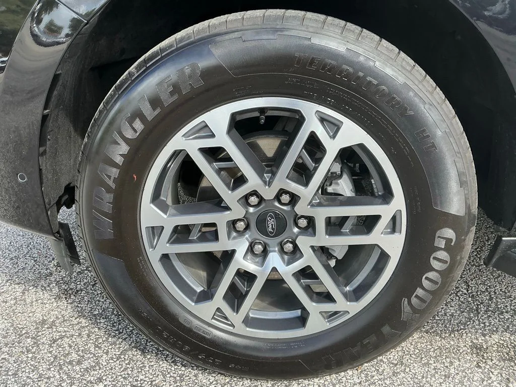Used 2025 Black Ford Active image 26