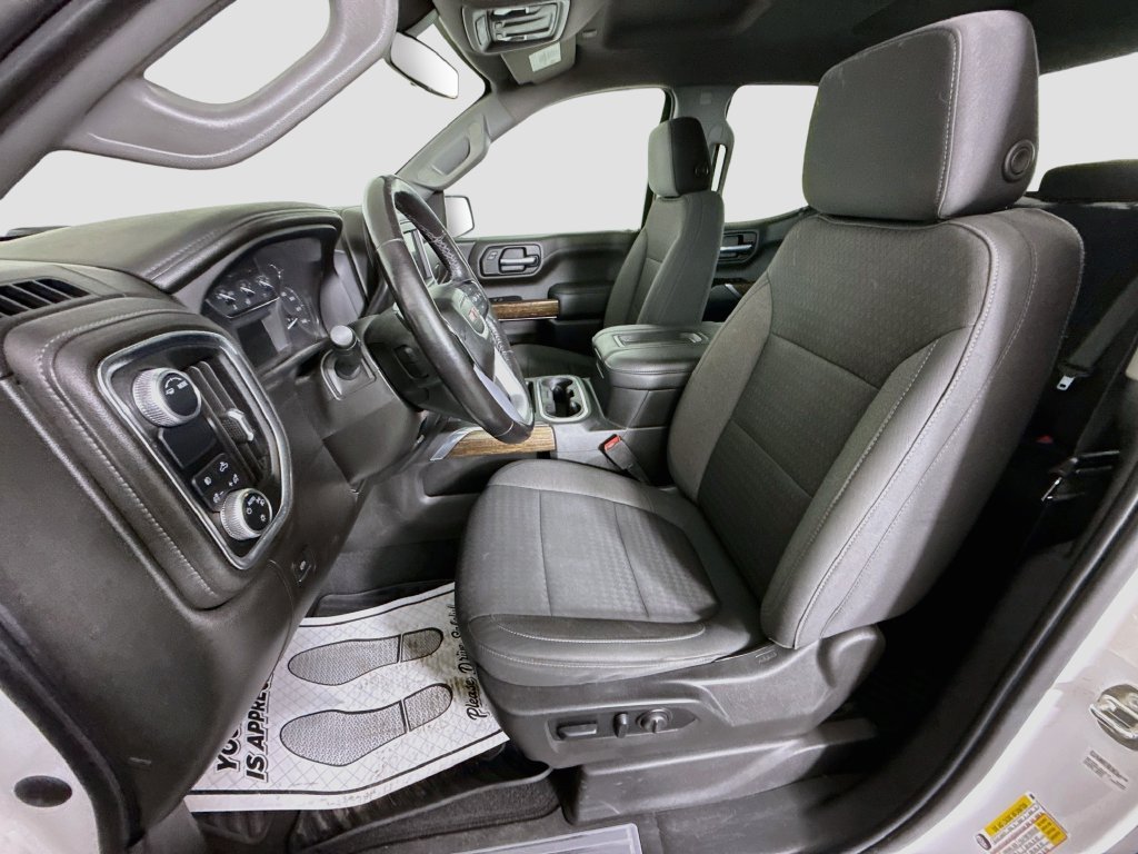 Used 2022 SUMMIT WHITE GMC Elevation image 19