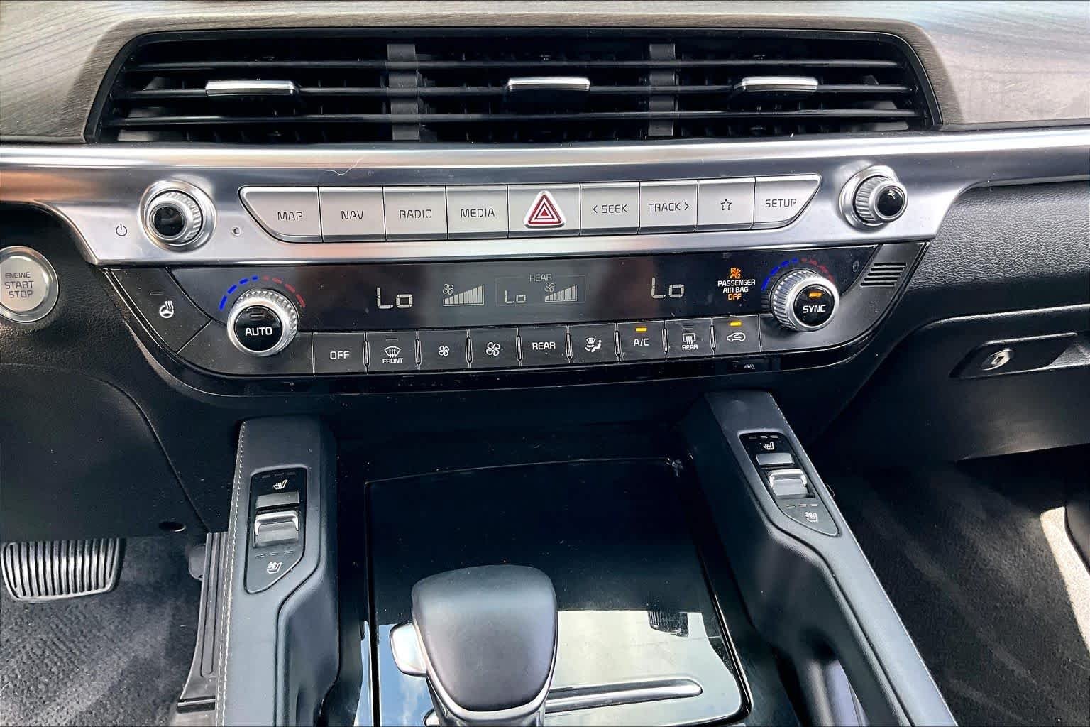 Used 2022 Glacial White Pearl Kia EX image 33