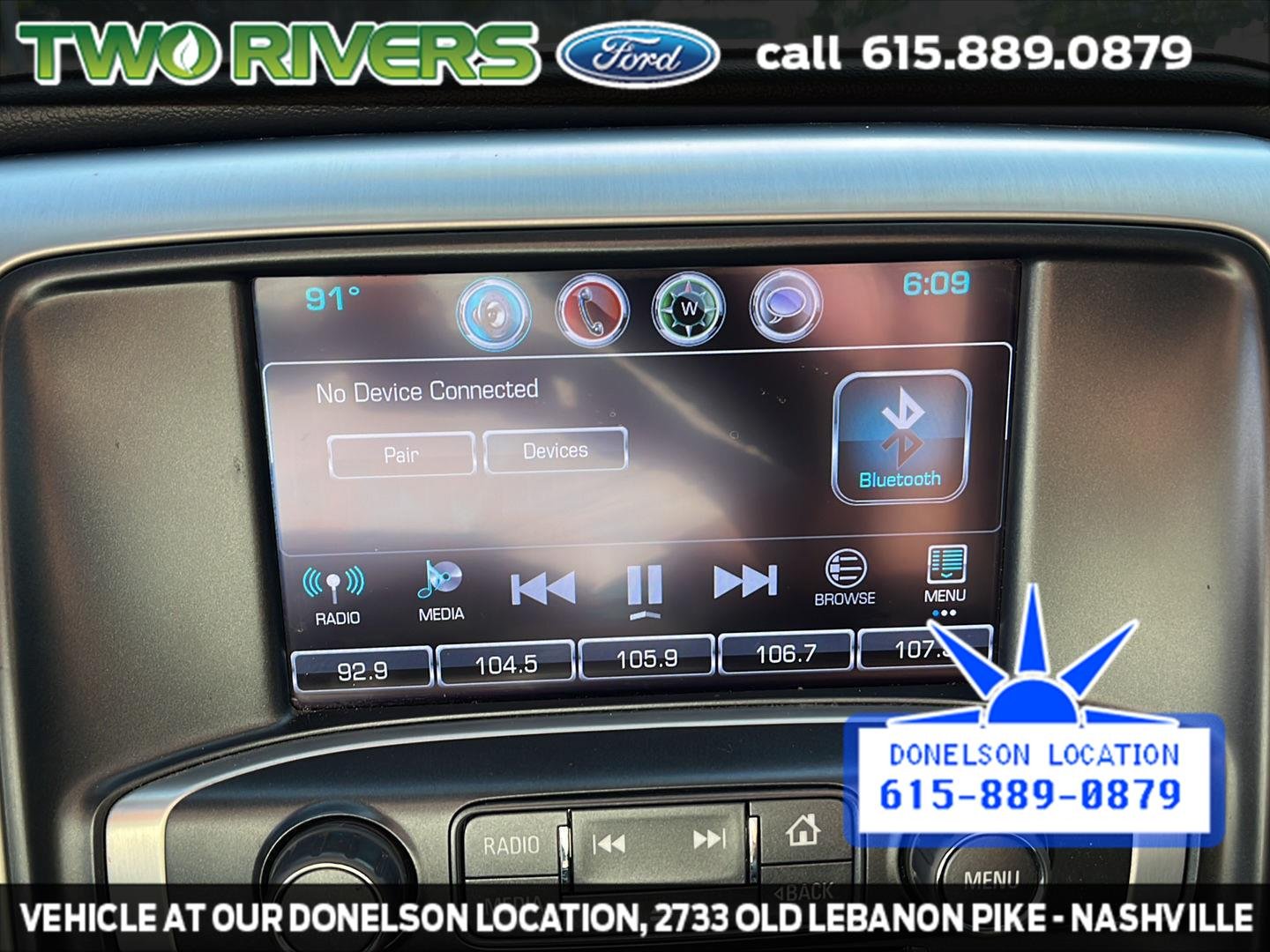 Used 2018 White Frost Tri-Coat GMC SLE image 26