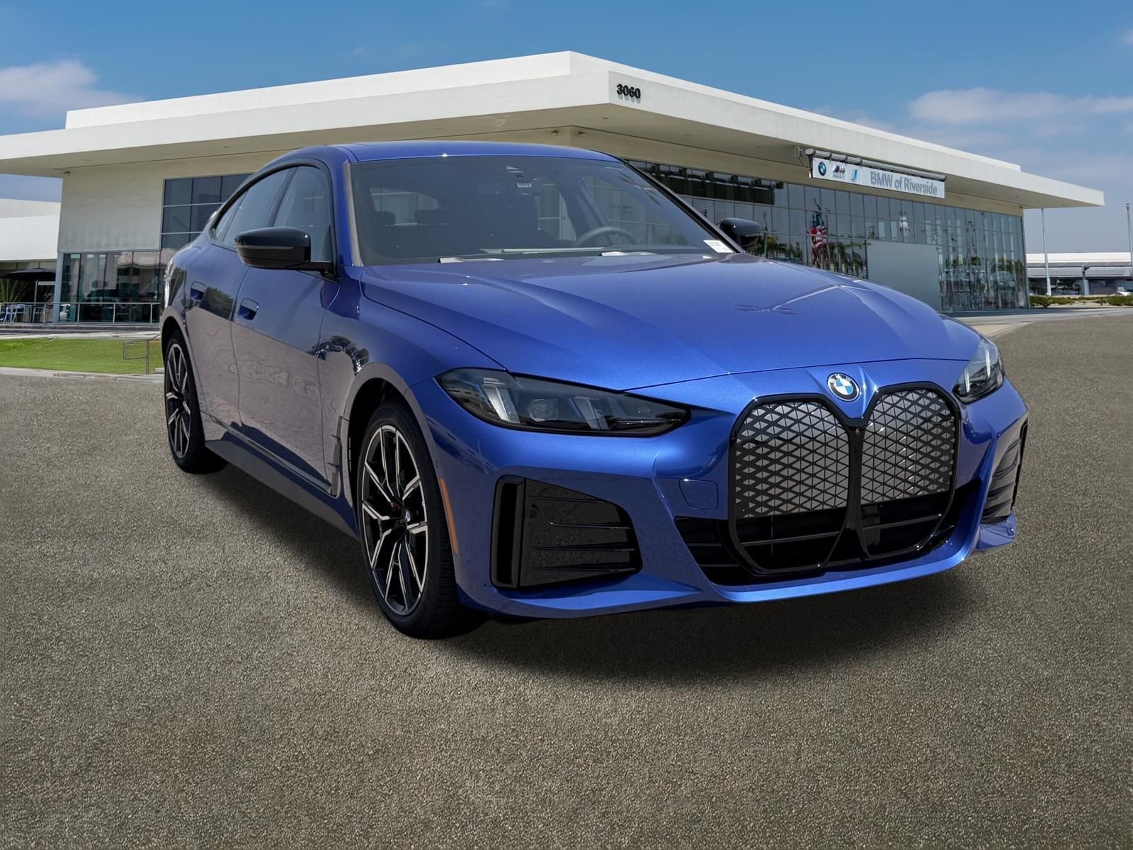 New 2026 Portimao Blue Metallic BMW xDrive40 image 2
