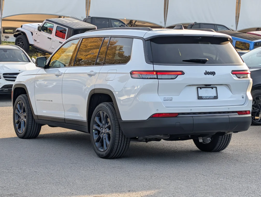 New 2026 White Jeep 85th Anniversary - - 4x4 - 324HP Turbo Hurricane I4 - 3rd Row Seating - Blind Spot Monitor & More! image 6