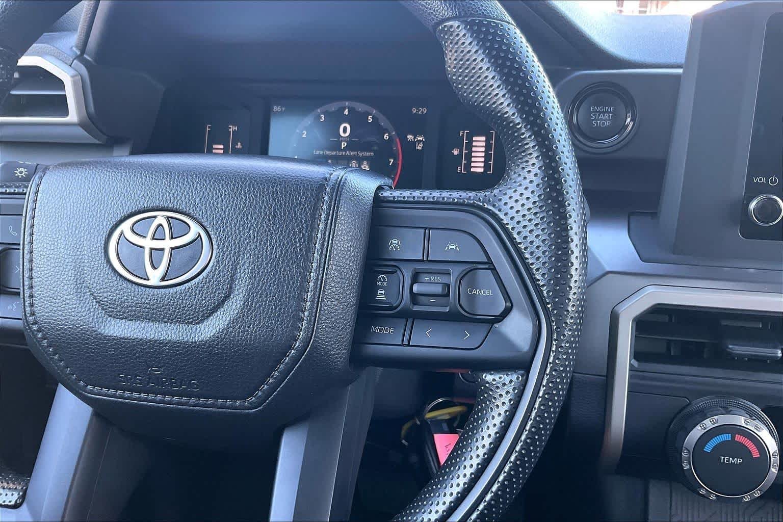 Used 2025 Ice Cap Toyota SR5 image 23