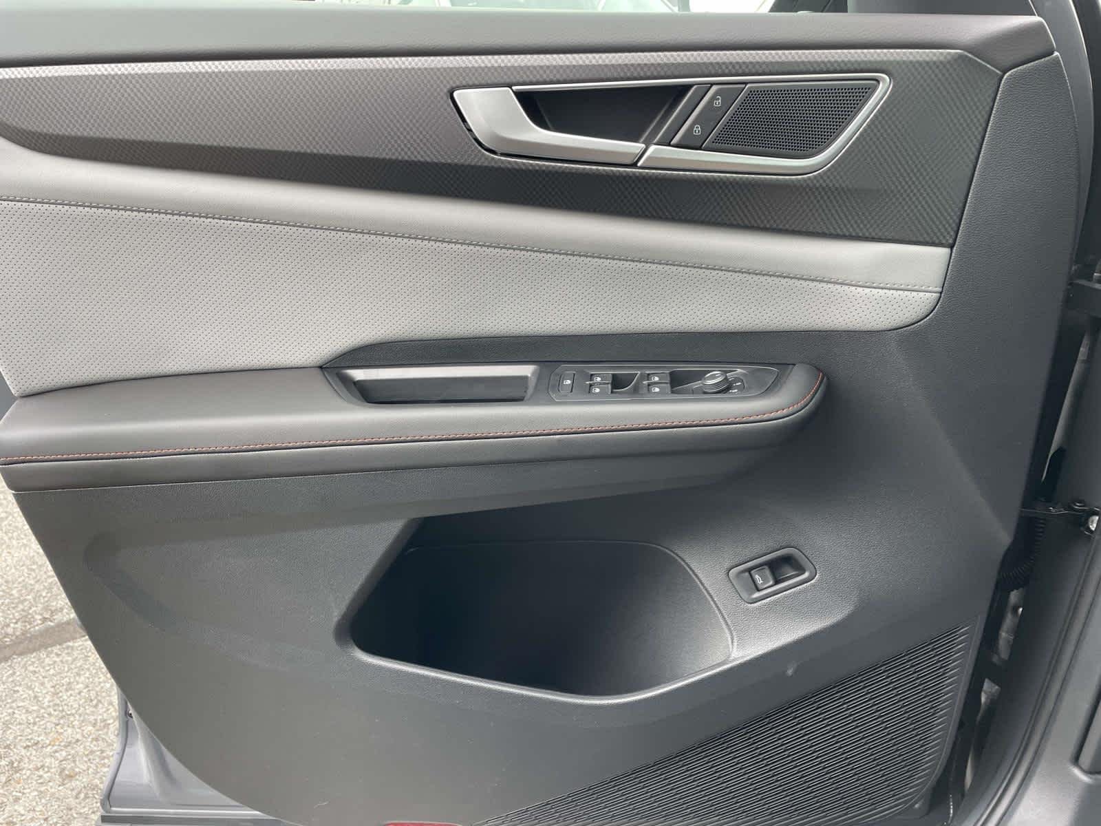 New 2026 Pure Gray Volkswagen 2.0T Peak Edition image 32