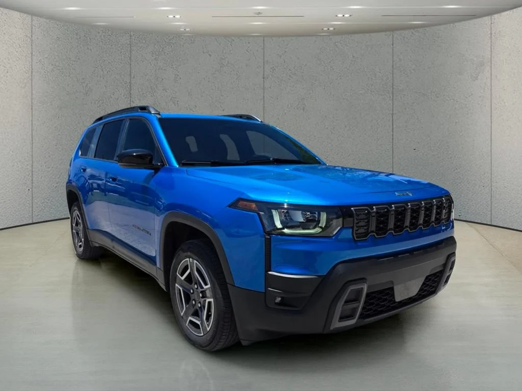 New 2026 Hydro Blue Pearl-Coat Exterior Paint Jeep Limited image 13