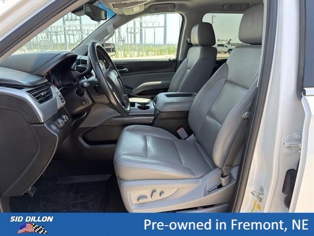 Used 2018 IRIDESCENT PEARL TRICOAT Chevrolet LT image 17