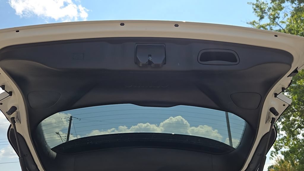 Used 2025 Bright White Clearcoat Jeep Trailhawk image 30