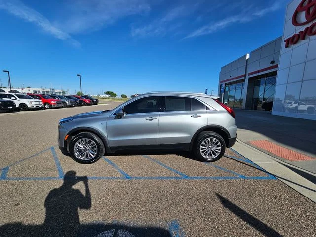 Used 2024 Silver Metallic Cadillac Premium Luxury image 9
