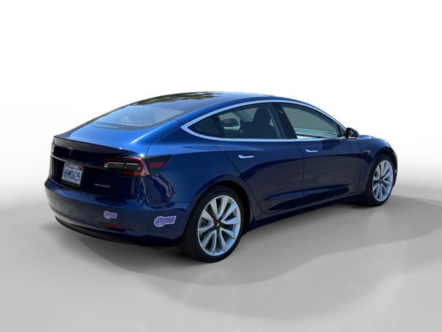 Used 2018 Deep Blue Metallic Tesla Long Range image 5