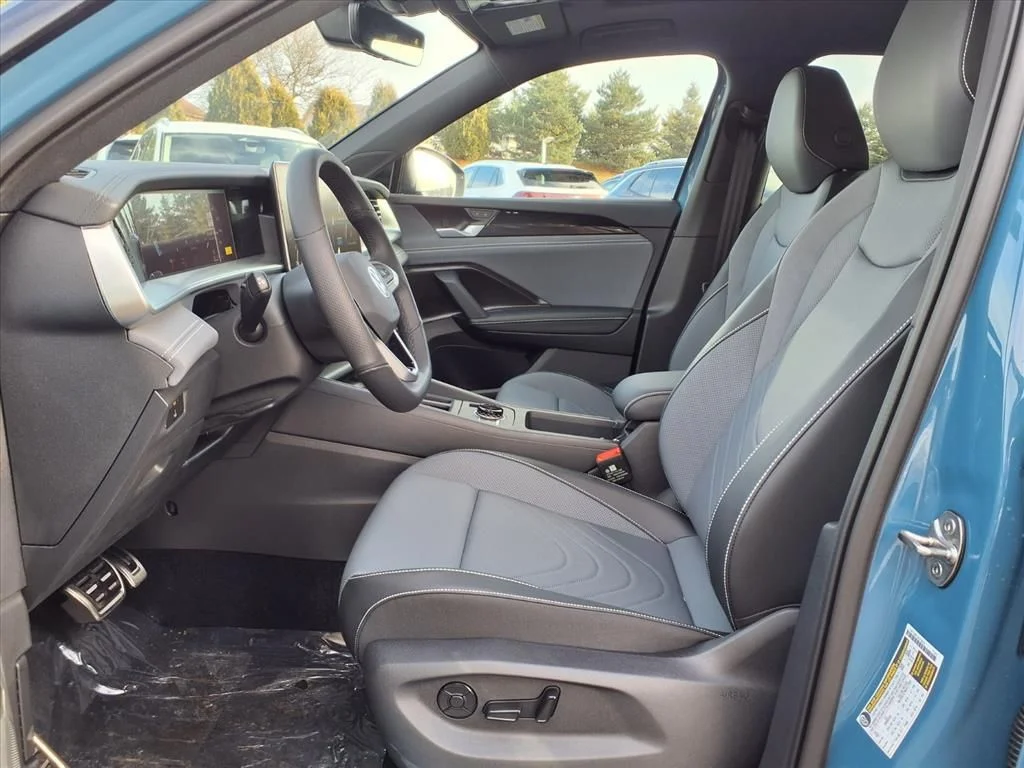 New 2026 Monterey Blue with Deep Black Roof Volkswagen 2.0T SE R-Line Black image 7