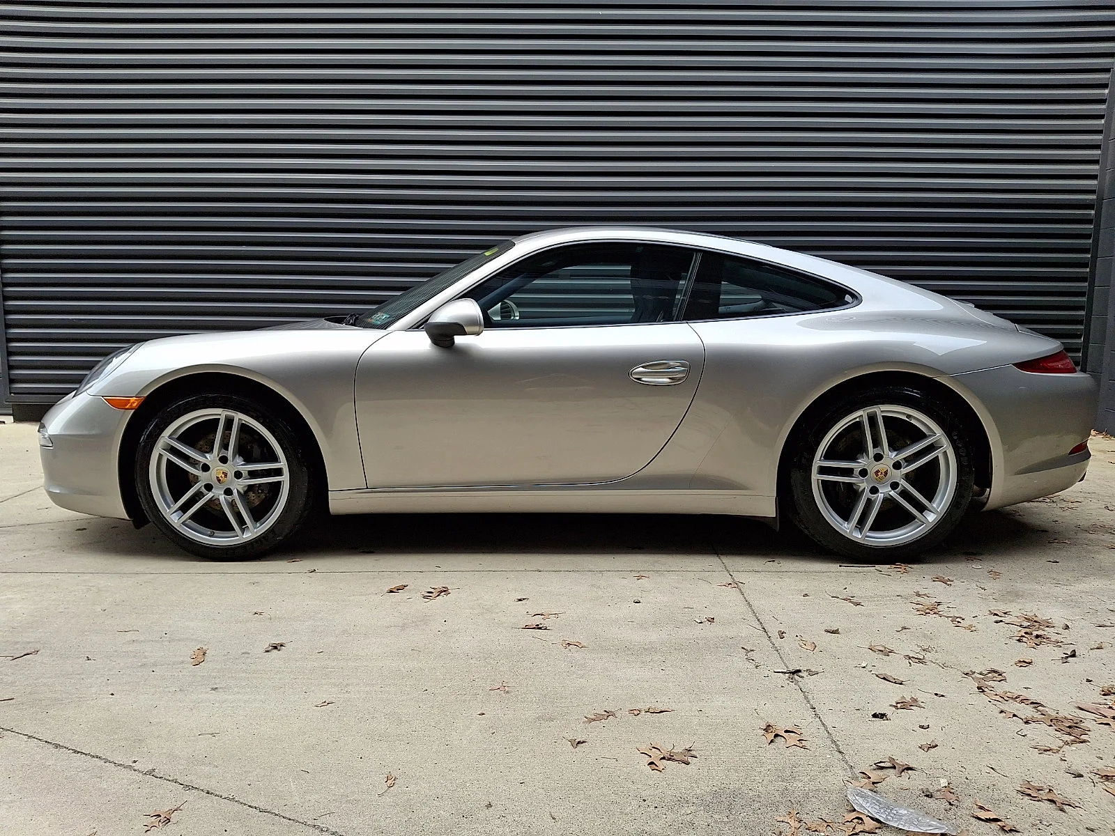 Used 2012 Platinum Silver Metallic   1H Porsche 991 Carrera image 2