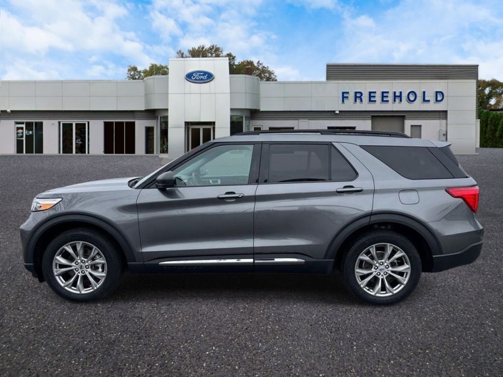Certified Used 2022 Gray Metallic Ford XLT image 5
