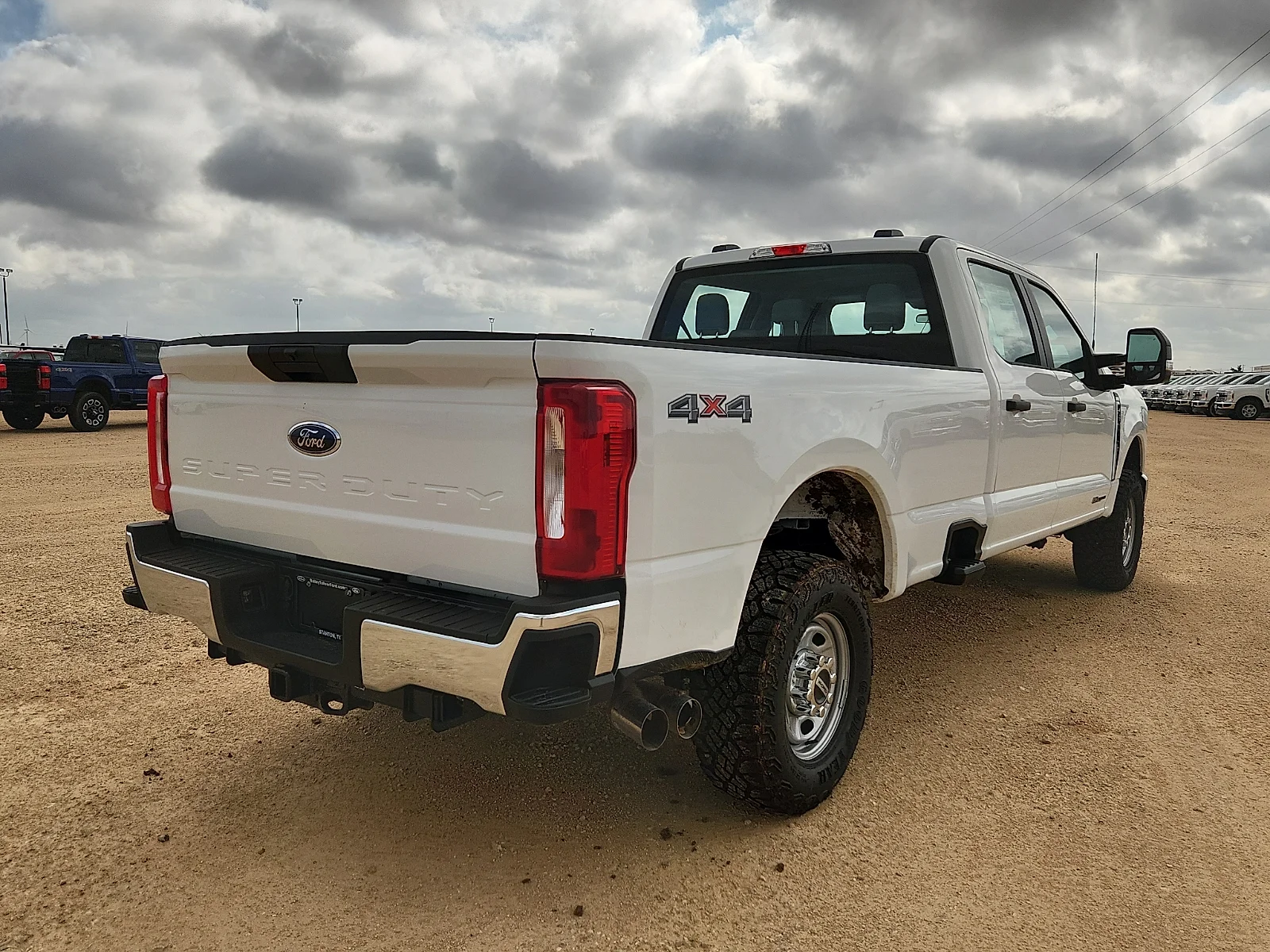 New 2026 Oxford White Ford F-250® XL image 7