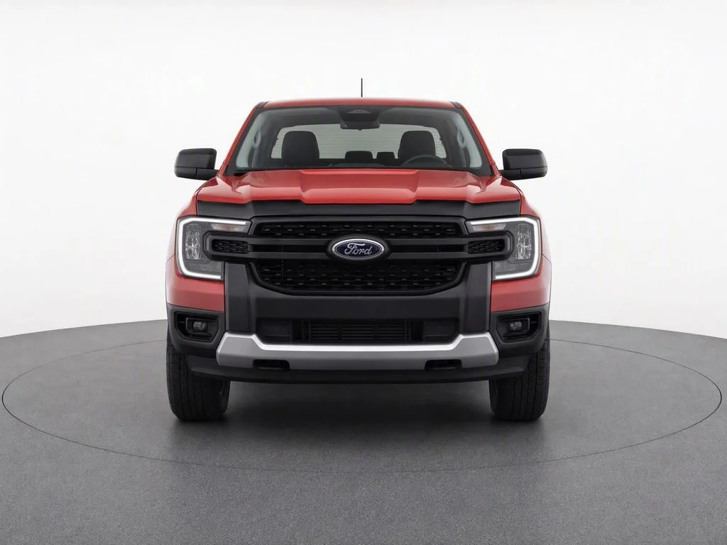 Used 2025 Red Ford XLT image 5
