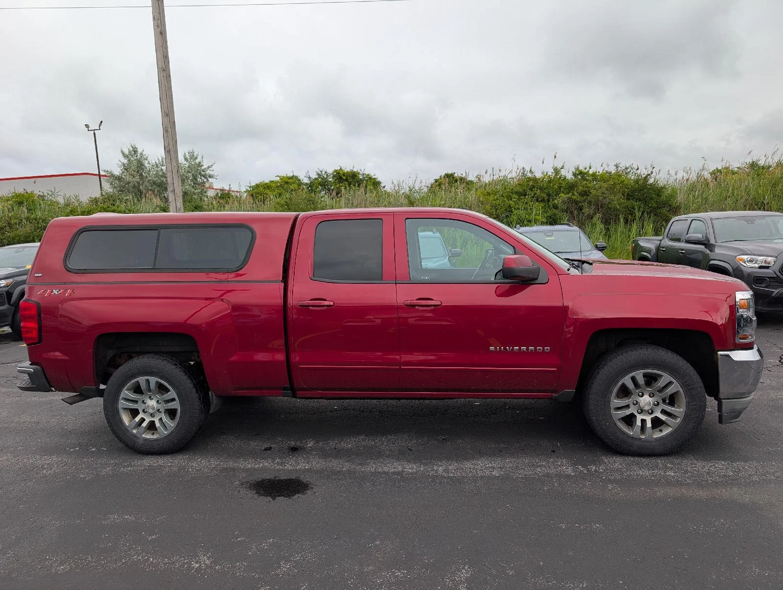 Used 2018 CAJUN RED TINTCOAT Chevrolet LT image 9