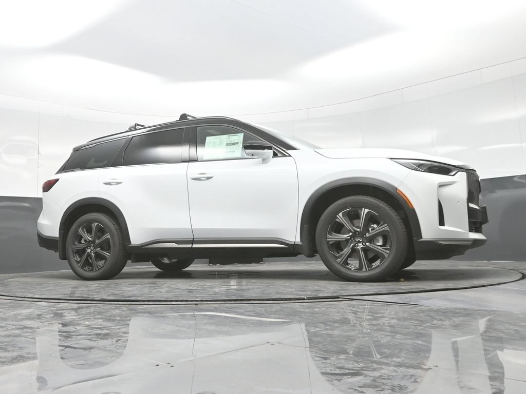 New 2027 2T RAD WHT INFINITI Autograph AWD image 39