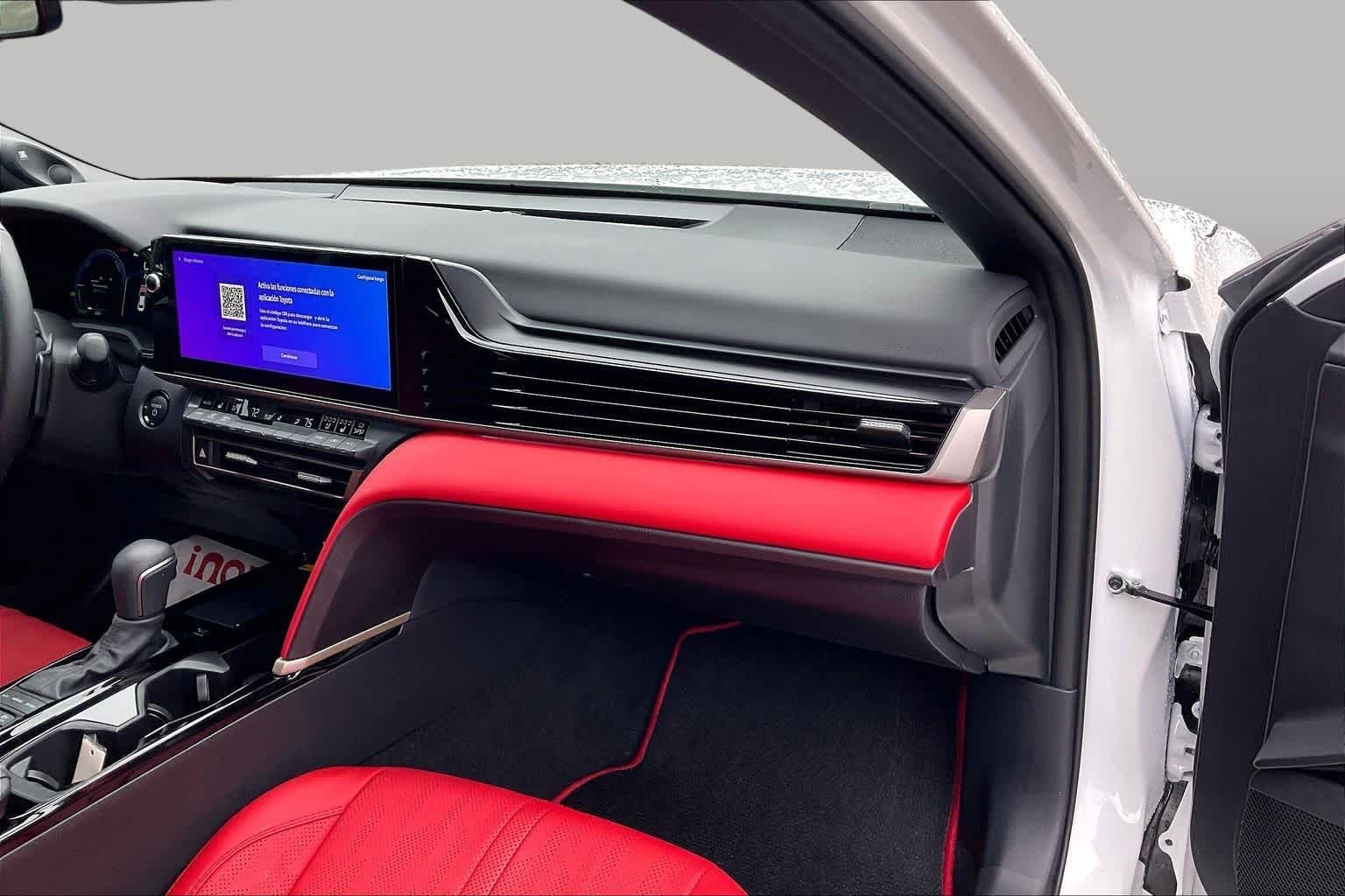 Used 2026 Wind Chill Pearl Toyota XSE image 18