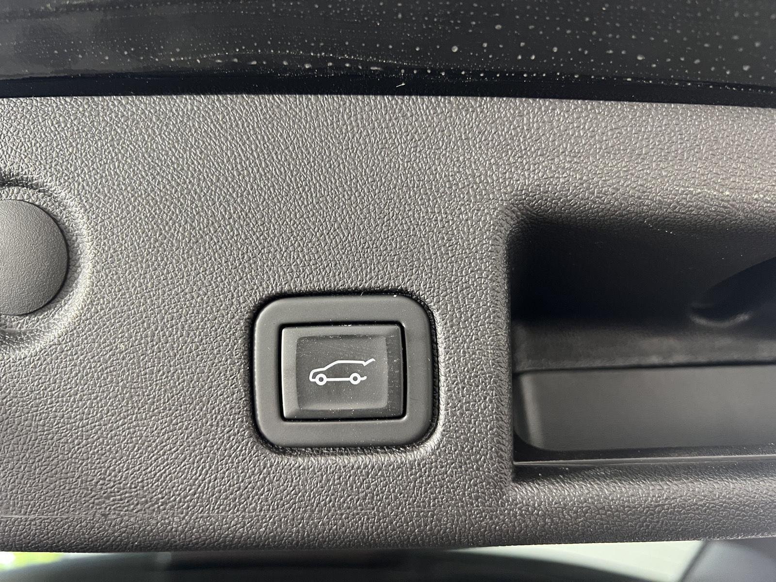 Used 2024 Black Metallic Chevrolet LT image 22
