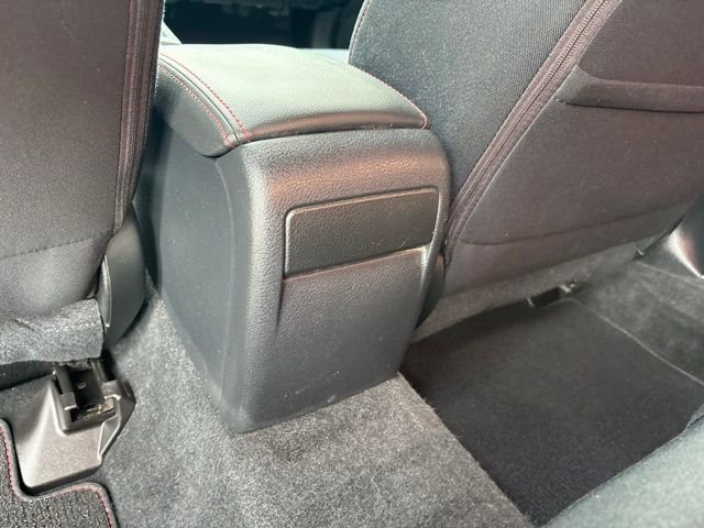 Used 2018 Dark Gray Metallic Subaru Base image 31