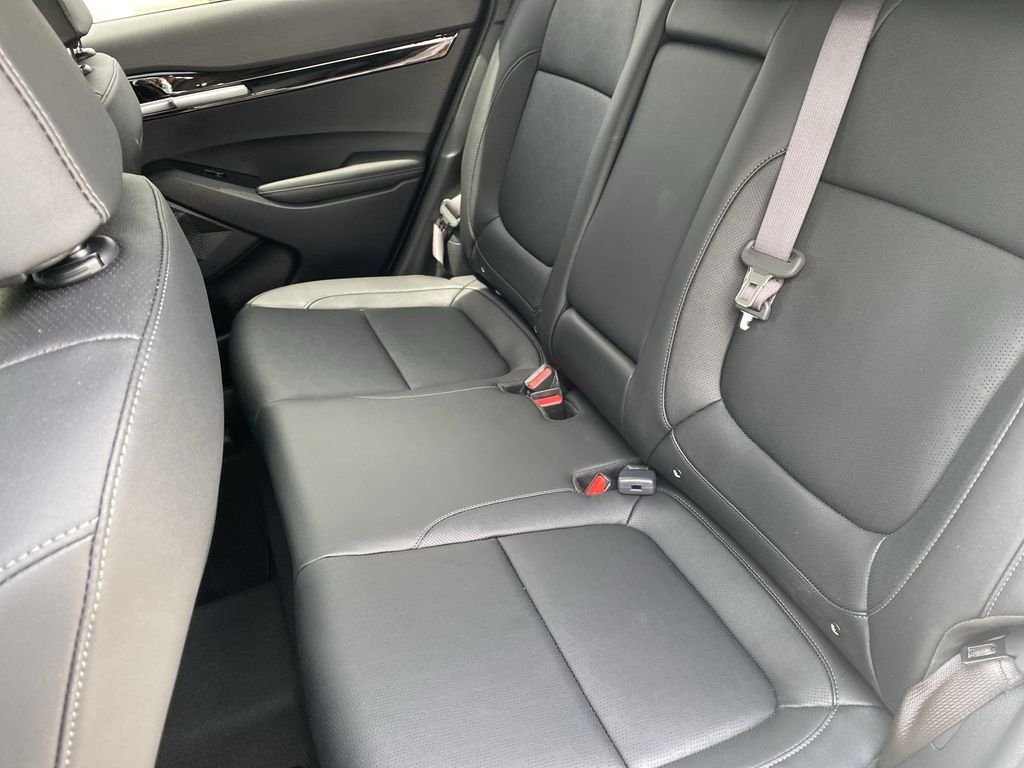 Used 2026 Clear White/Black Roof Kia SX image 28