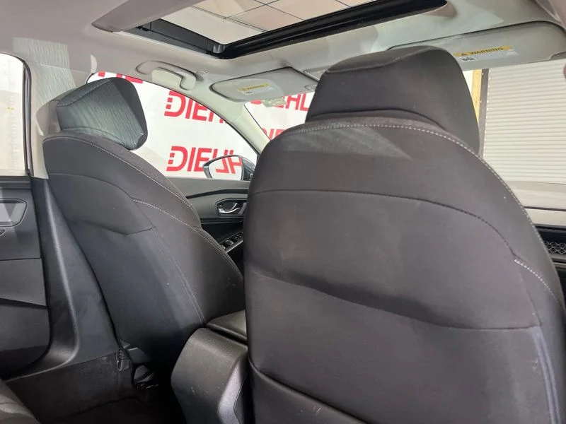Used 2023  Honda EX image 11