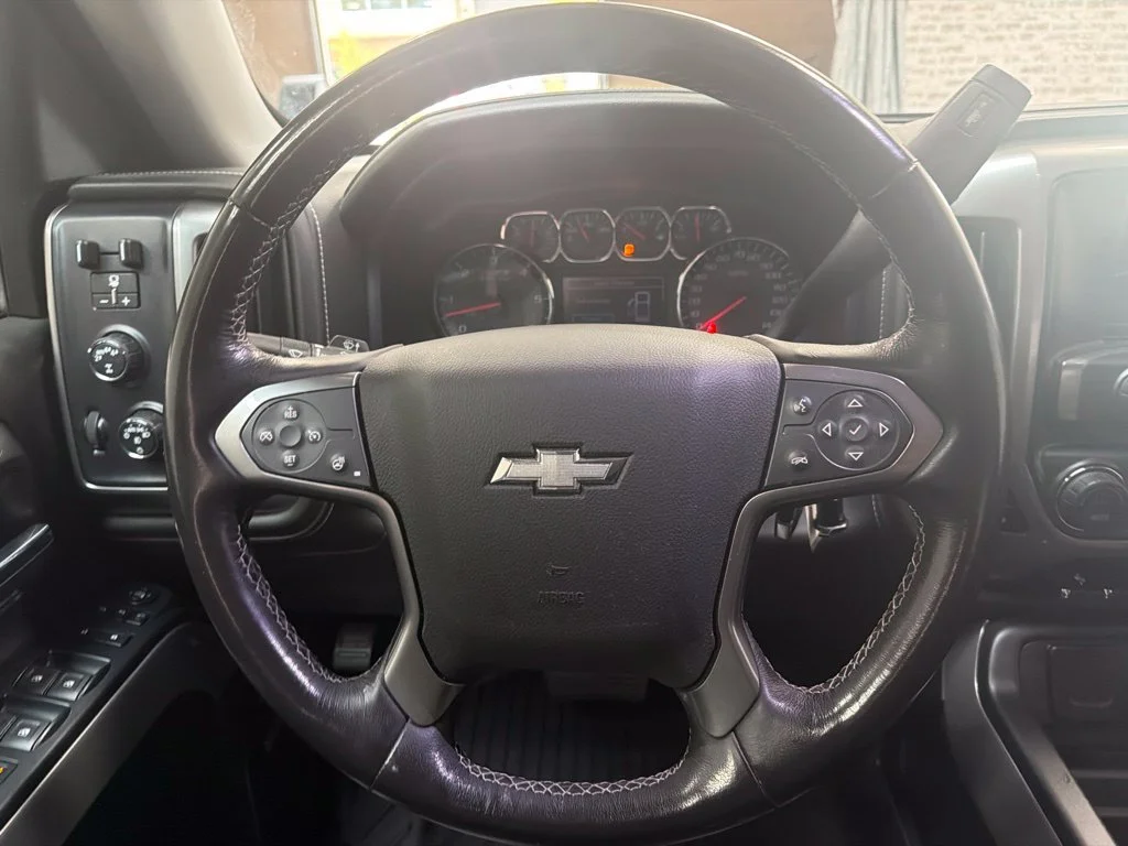 Used 2018 Centennial Blue Metallic Chevrolet LTZ image 18