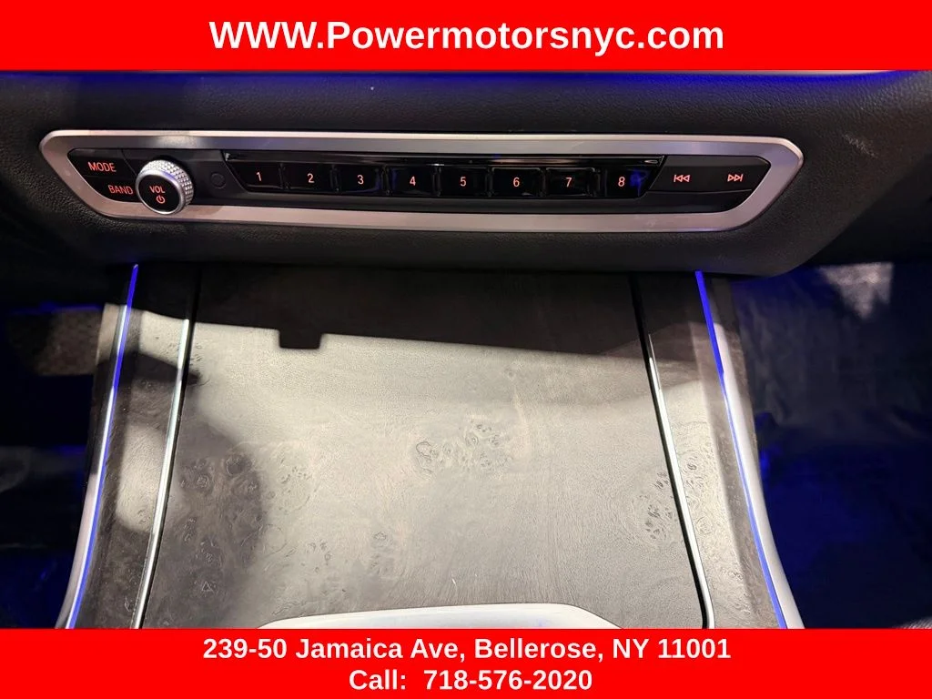 Used 2021 Black BMW xDrive40i image 40