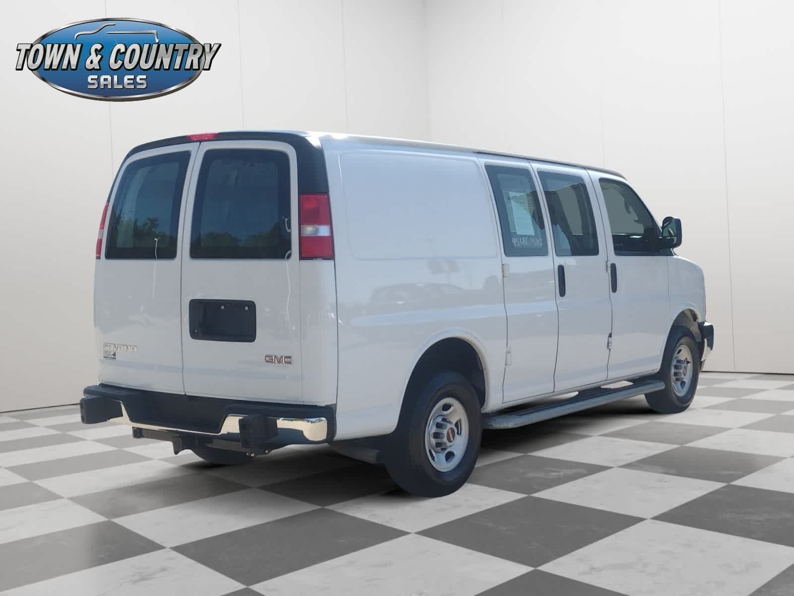 2023 GMC Savana Cargo Work Van - Photo 6