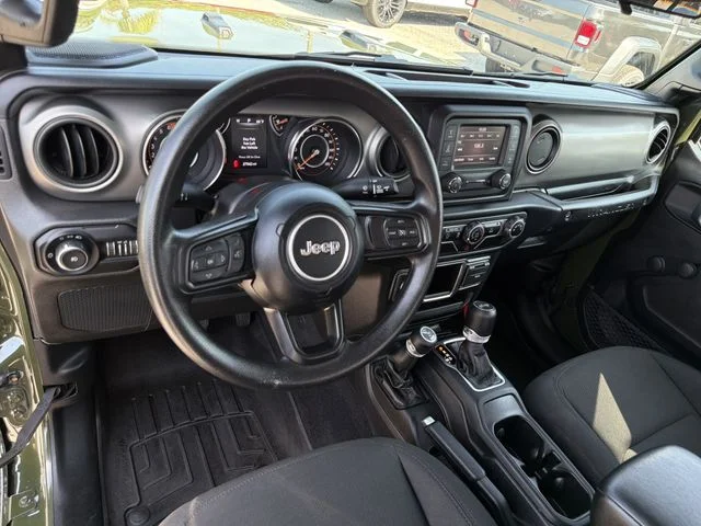 Used 2021 Green Jeep Sport image 10