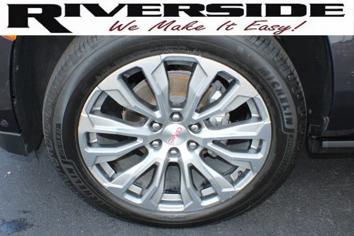 Certified Used 2023 Titanium Rush Metallic GMC Denali image 5