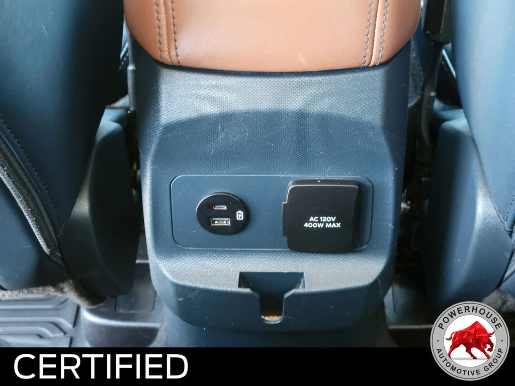 Used 2023 Silver Ford Lariat image 18