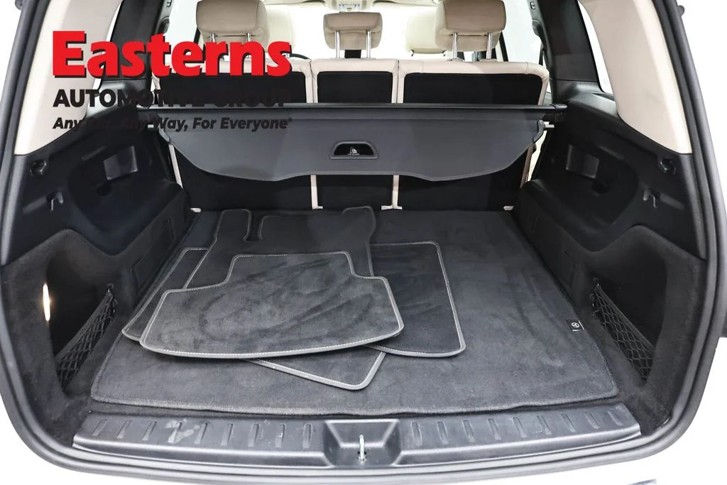 Used 2021 White Mercedes-Benz GLB 250 image 9