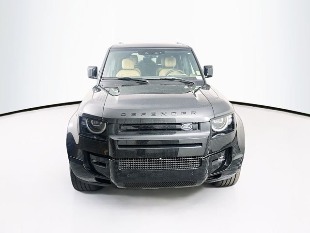 2026 Land Rover Defender V8 - Photo 2