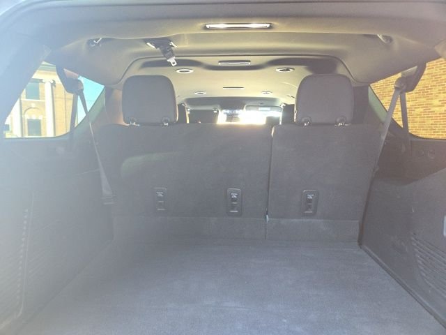 Used 2023 White Chevrolet Premier image 17