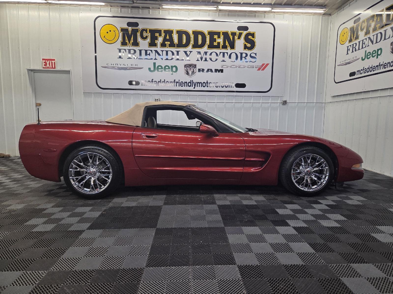 Used 1999 Chevrolet Corvette Base with VIN 1G1YY32G2X5121299 for sale in South Haven, MI