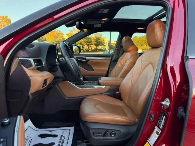 Used 2022 Red Toyota Platinum image 13