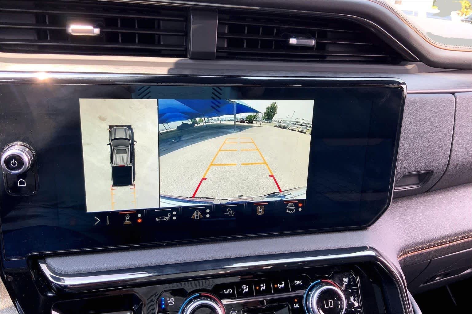 Used 2024 Summit White GMC AT4 image 27
