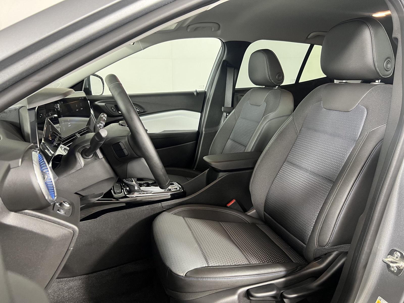 Used 2026 Sterling Gray Metallic Chevrolet LT image 36