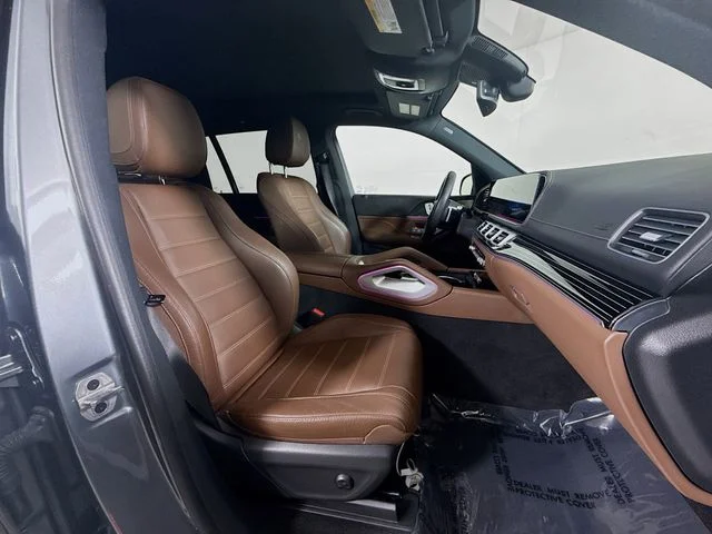 Used 2024  Mercedes-Benz GLS 450 image 31