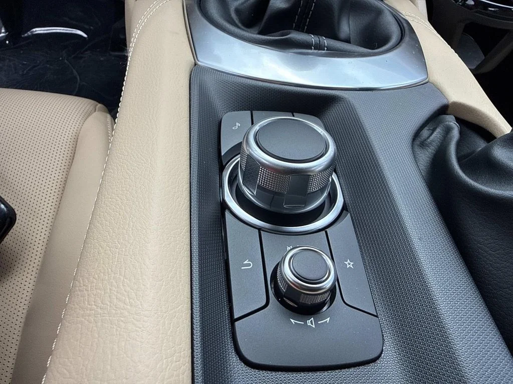 New 2026 Snowflake White Pearl Mazda Grand Touring image 29