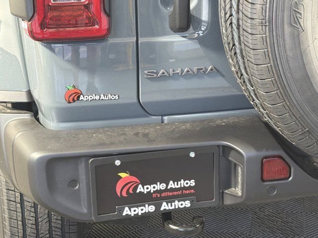 New 2026 Gray Jeep Sahara image 9