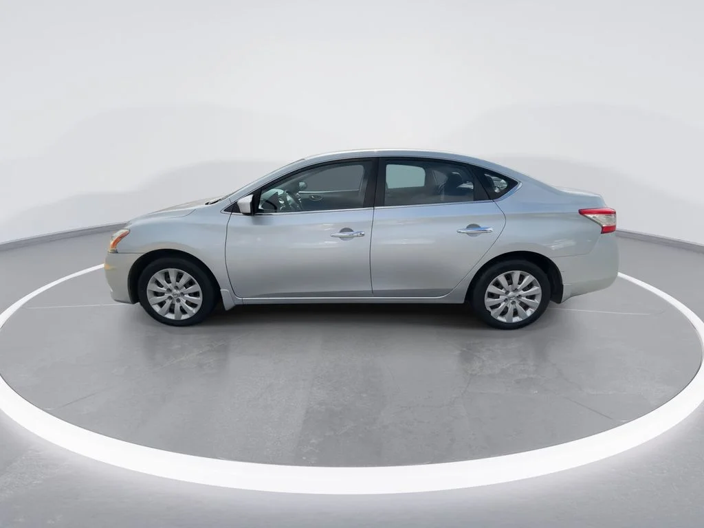Used 2015 Silver Nissan S image 5