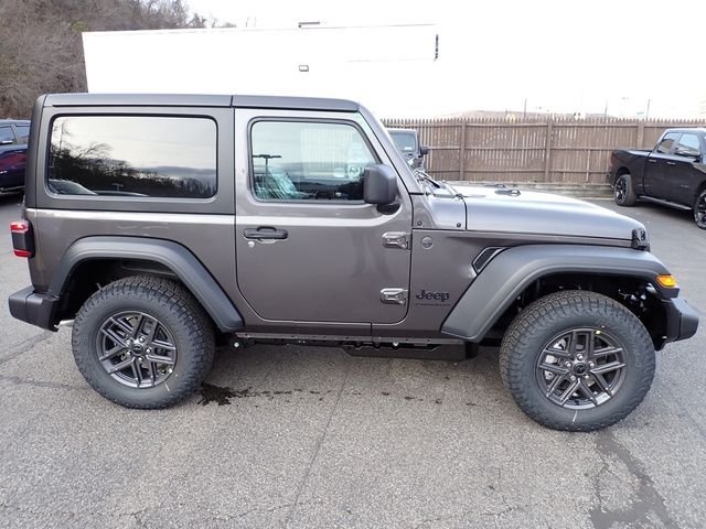 New 2026 Granite Crystal Metallic Clear-Coat Exterior Paint Jeep Sport S image 8