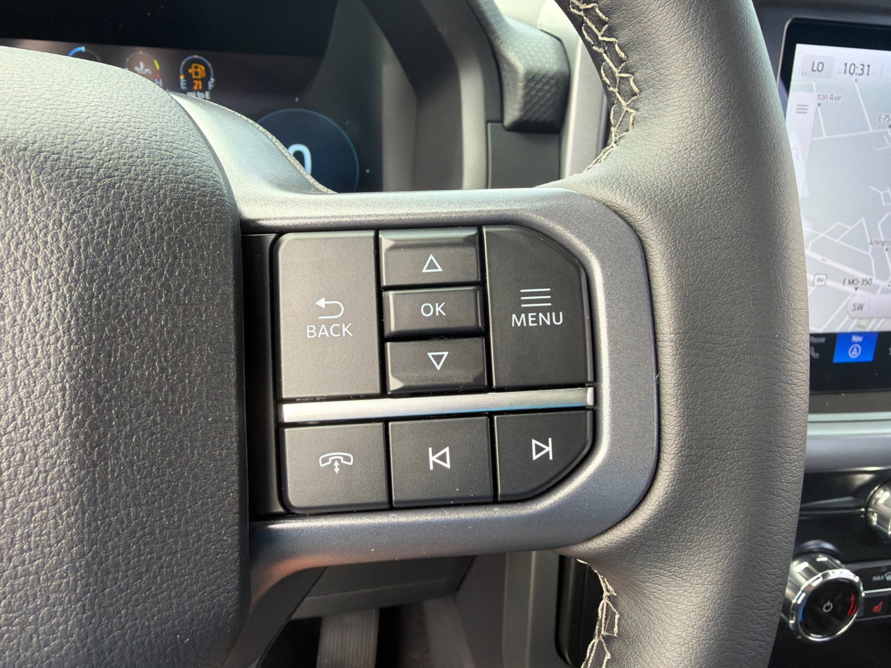 New 2026 Oxford White Ford XLT image 24