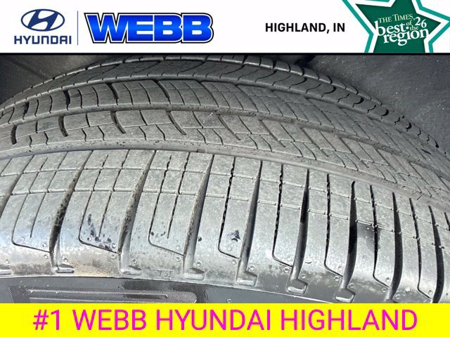 Used 2024 Phantom Black Hyundai Limited image 13