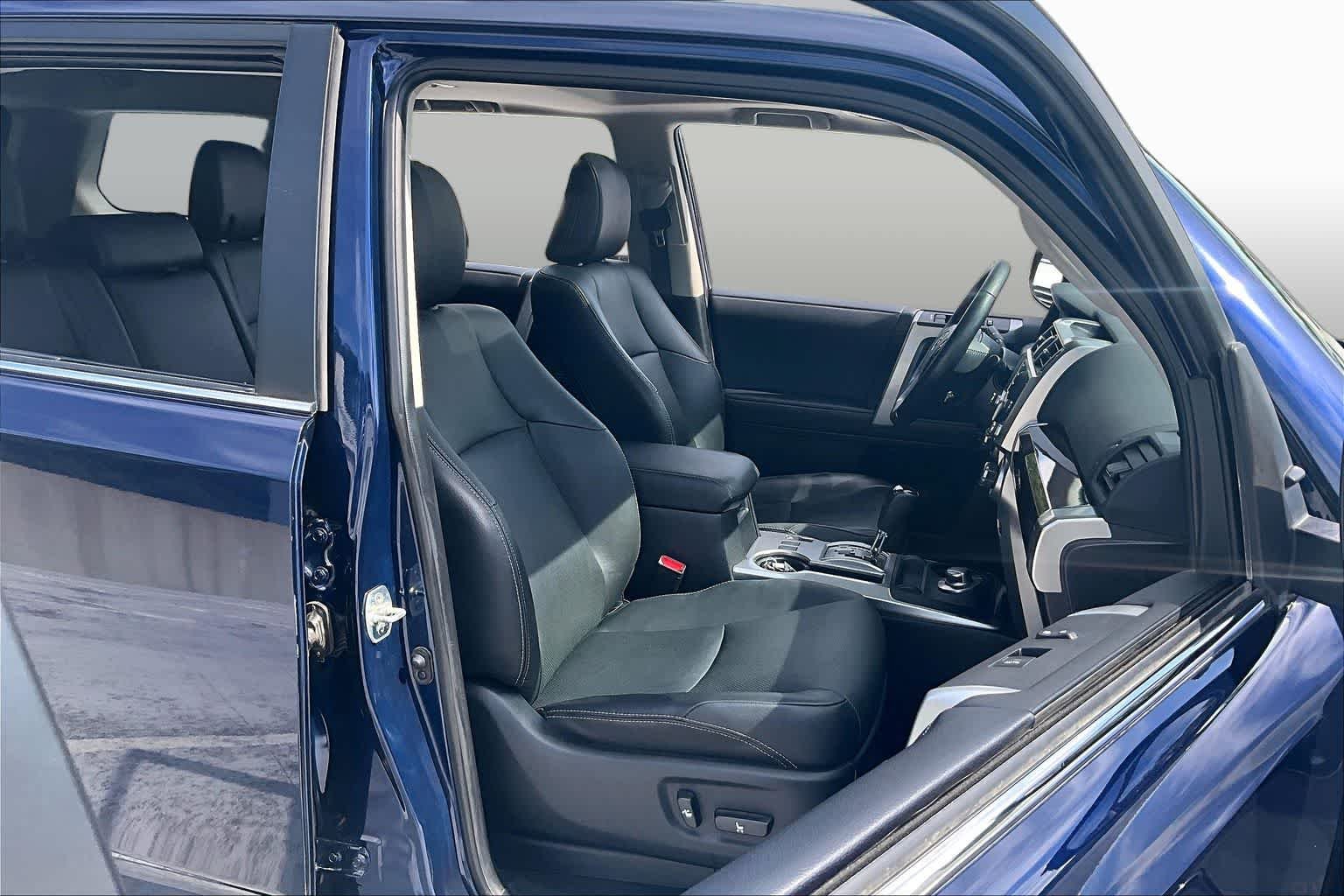 Used 2023 Nautical Blue Metallic Toyota Limited image 9